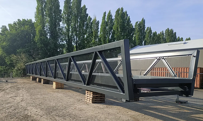 Becquerel Pedestrian Bridge in La Chapelle-sur-Erdre, France